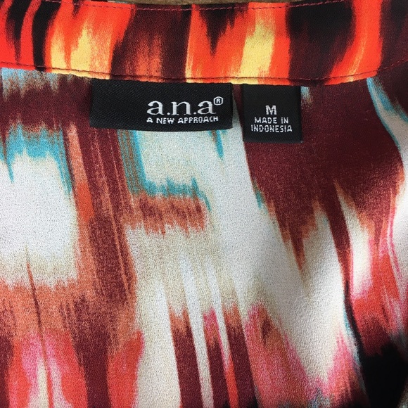 a.n.a Abstract Tunic Blouse Medium - Picture 12 of 14
